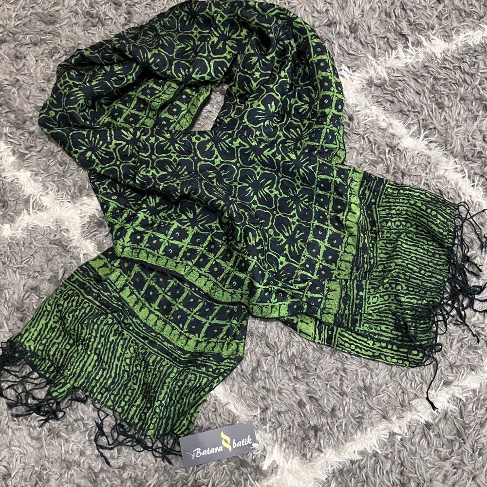 Elegant beach cover up / scarf